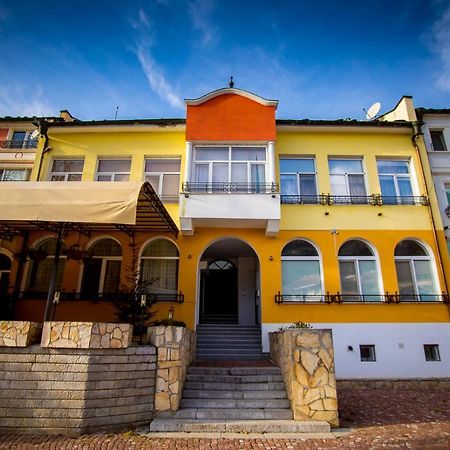 Old City Square Apartment Λόβετς Εξωτερικό φωτογραφία